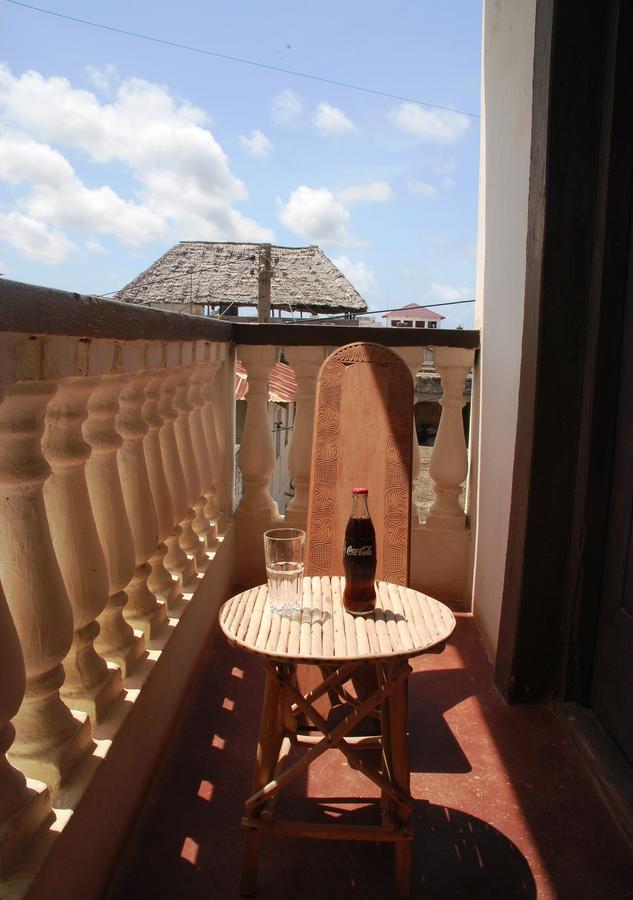 Bed and Breakfast Jambohouse Ламу Экстерьер фото