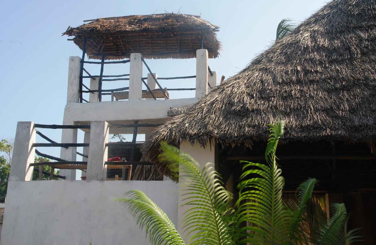 Bed and Breakfast Jambohouse Ламу Экстерьер фото