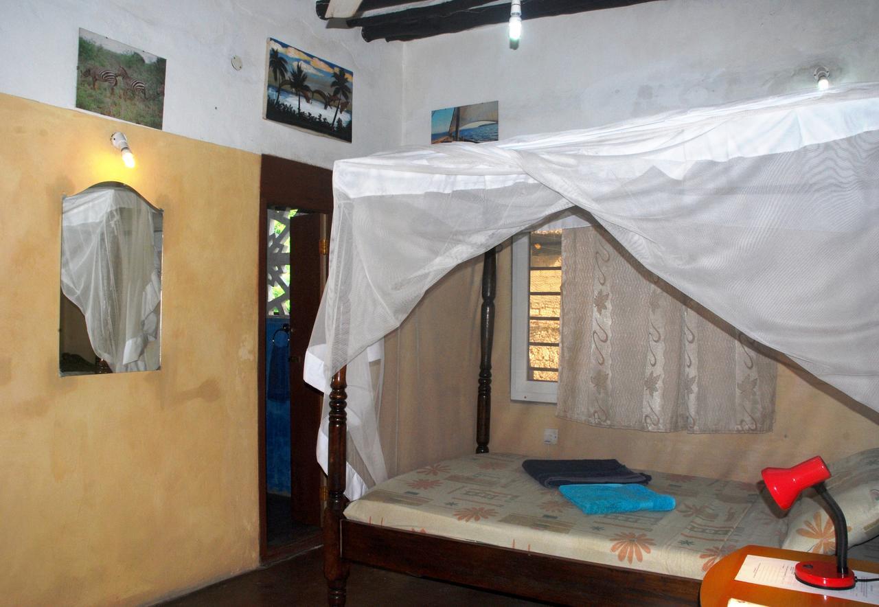 Bed and Breakfast Jambohouse Ламу Экстерьер фото