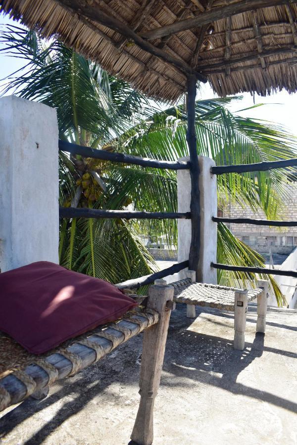 Bed and Breakfast Jambohouse Ламу Экстерьер фото